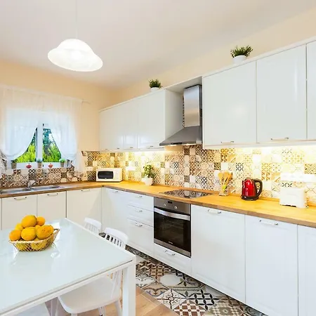 Villa Seaside Konaki